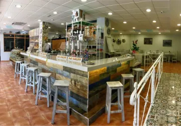 Interior de cafetería